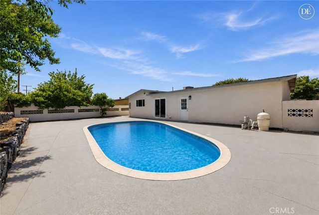 600 June, Rialto, CA 92376
