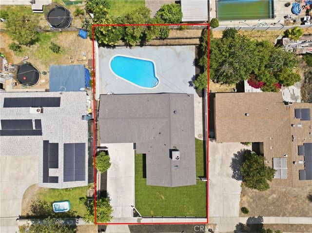 600 June, Rialto, CA 92376