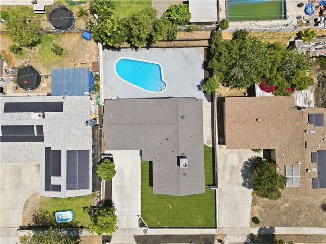 600 June, Rialto, CA 92376