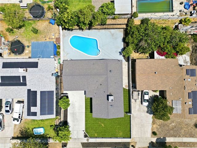600 June, Rialto, CA 92376