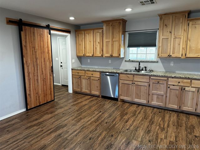 11805 N 518 Road, Tahlequah, OK 74464