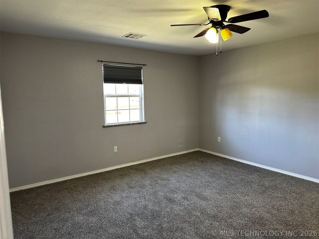 11805 N 518 Road, Tahlequah, OK 74464