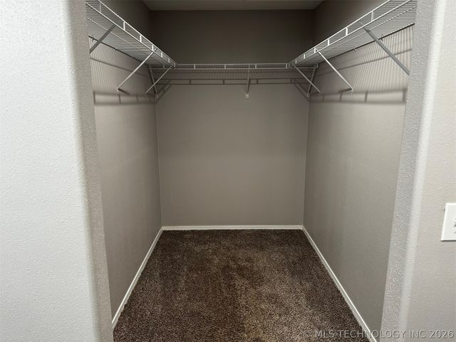 11805 N 518 Road, Tahlequah, OK 74464