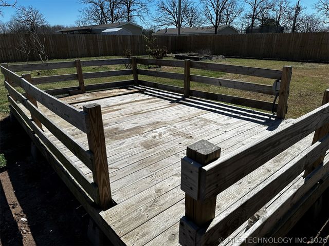 11805 N 518 Road, Tahlequah, OK 74464