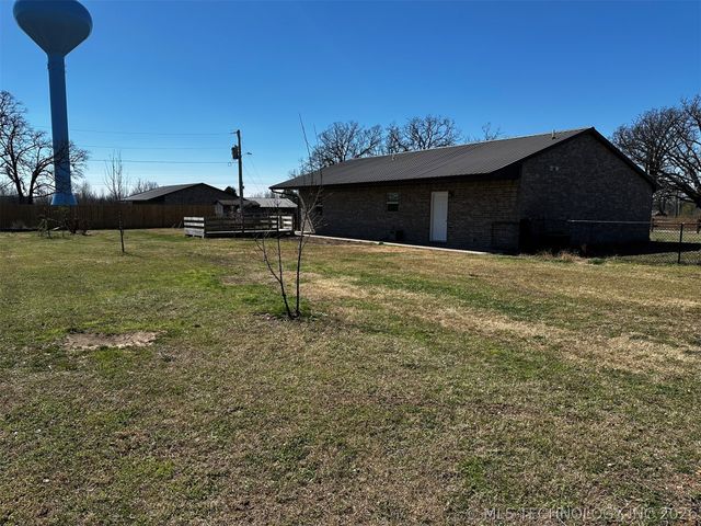 11805 N 518 Road, Tahlequah, OK 74464