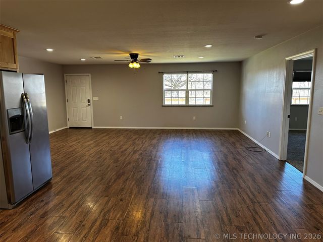 11805 N 518 Road, Tahlequah, OK 74464