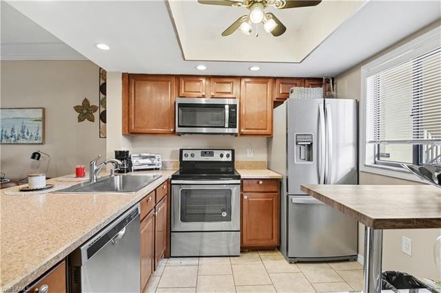 4790 S Cleveland AVE 2003, Fort Myers, FL 33907