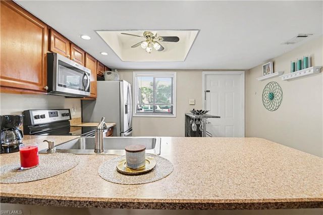 4790 S Cleveland AVE 2003, Fort Myers, FL 33907