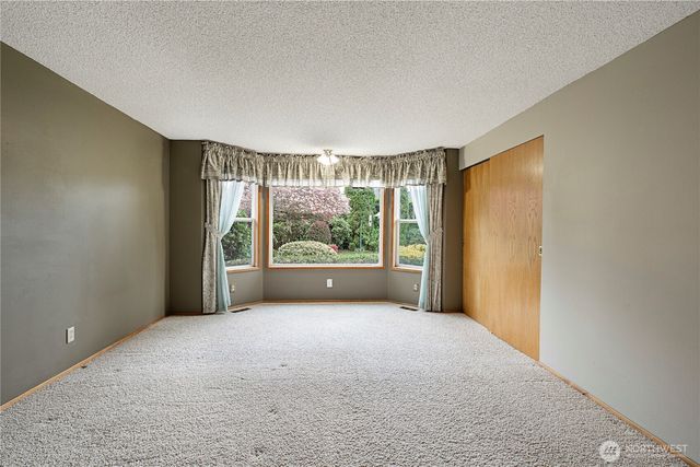10629 SE 236th Street, Kent, WA 98031