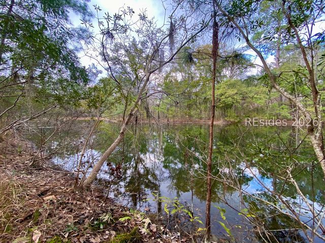 3 Blake Ln, Seabrook, SC 29940