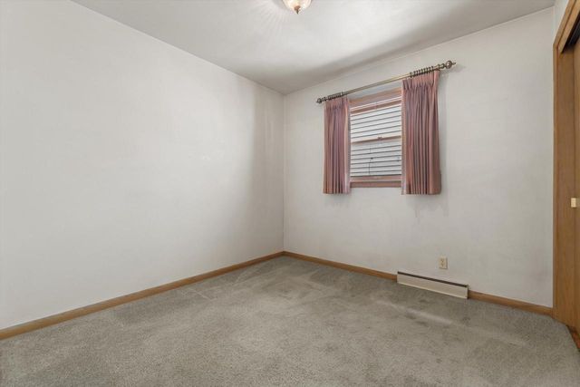 3948 E Underwood AVENUE, Cudahy, WI 53110
