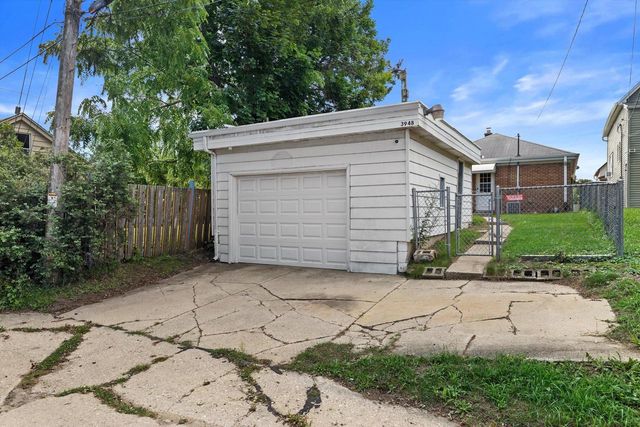 3948 E Underwood AVENUE, Cudahy, WI 53110