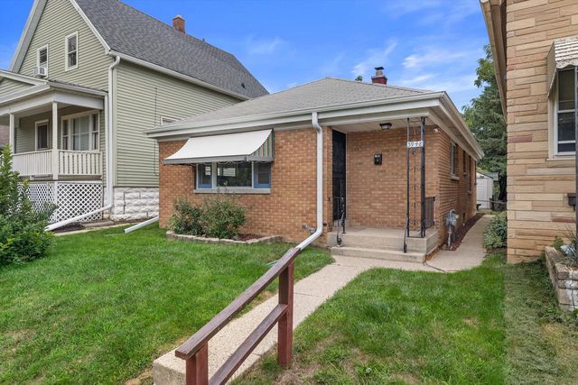 3948 E Underwood AVENUE, Cudahy, WI 53110