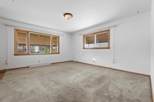 3948 E Underwood AVENUE, Cudahy, WI 53110