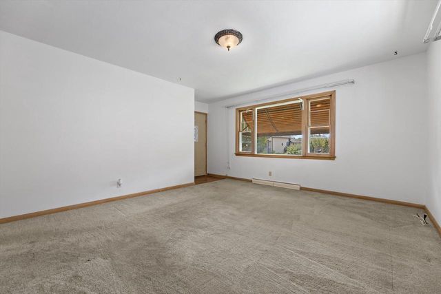 3948 E Underwood AVENUE, Cudahy, WI 53110