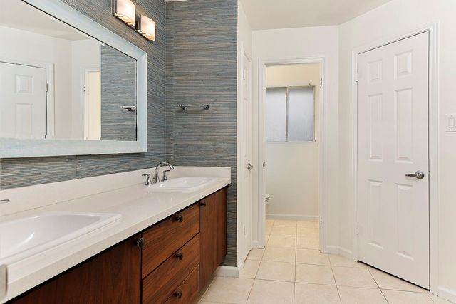 49 Country Forest Court, The Woodlands, TX 77380