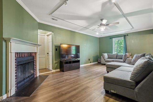 41 Countryside Dr, Bernards Twp., NJ 07920