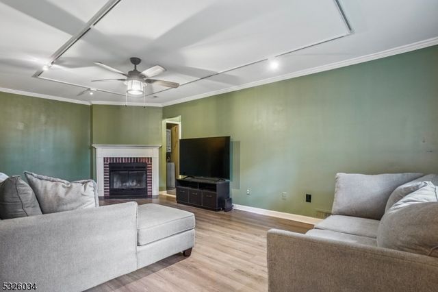 41 Countryside Dr, Bernards Twp., NJ 07920