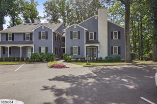 41 Countryside Dr, Bernards Twp., NJ 07920