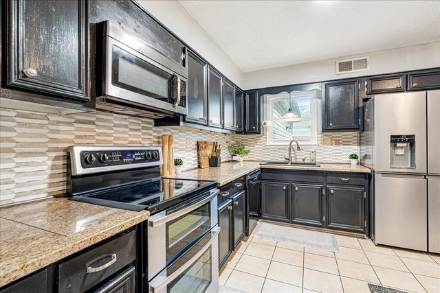 9516 EL HILL RD, Lakeland, TN 38002