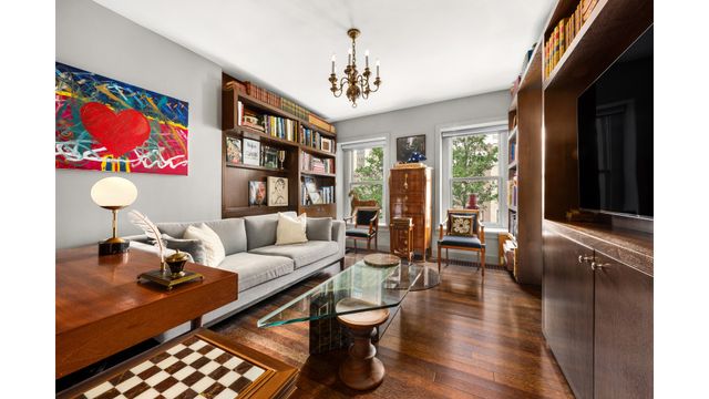 414 E 50TH Street, New York City, NY 10022