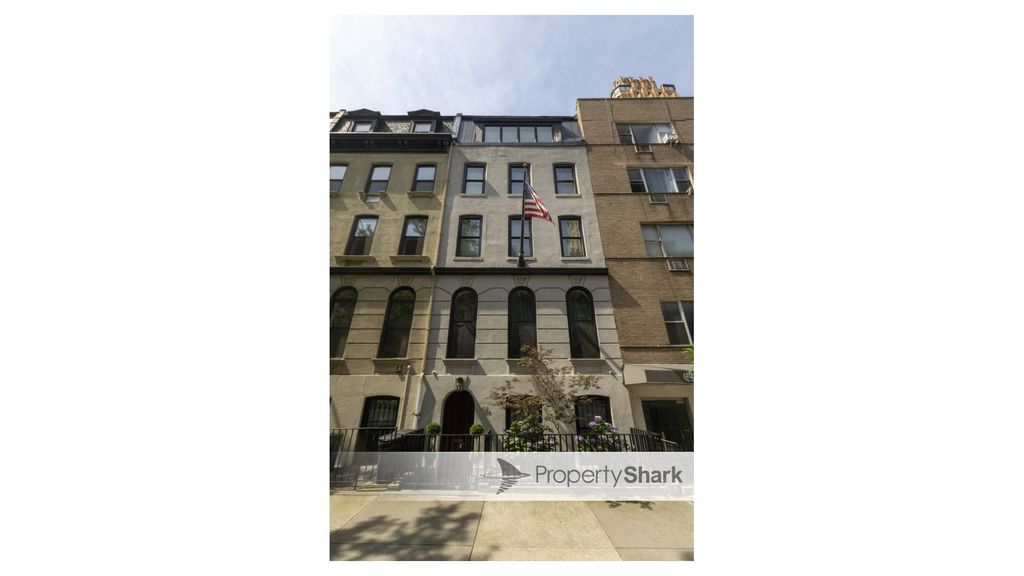 414 E 50TH Street, New York City, NY 10022