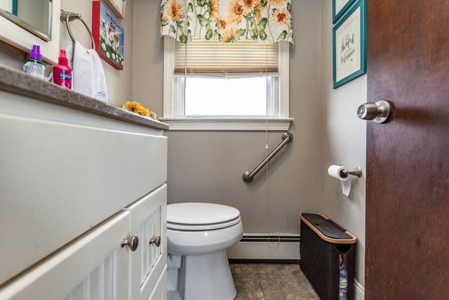 224 Denham Ave, Somerset, MA 02726