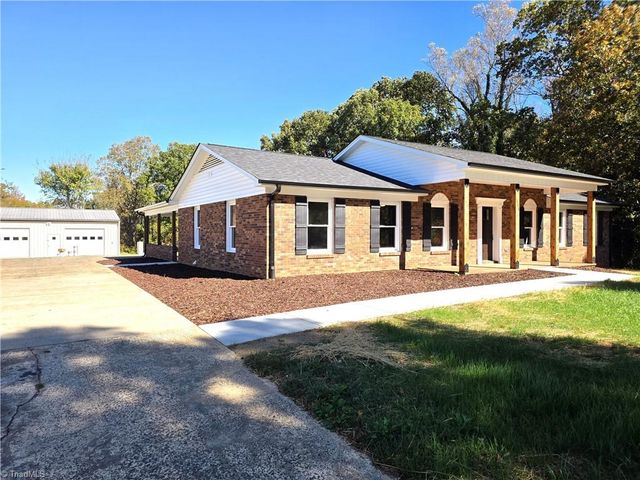 1308 NC Highway 65 W, Walnut Cove, NC 27052