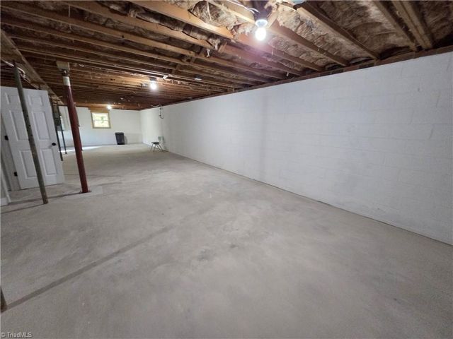 1308 NC Highway 65 W, Walnut Cove, NC 27052