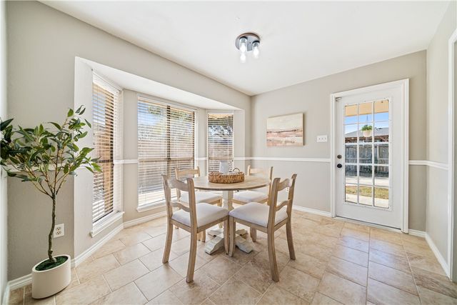 6305 Brockhampton, Corpus Christi, TX 78414