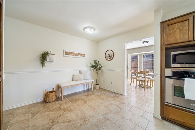 6305 Brockhampton, Corpus Christi, TX 78414