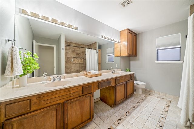 6305 Brockhampton, Corpus Christi, TX 78414