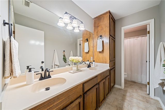 6305 Brockhampton, Corpus Christi, TX 78414