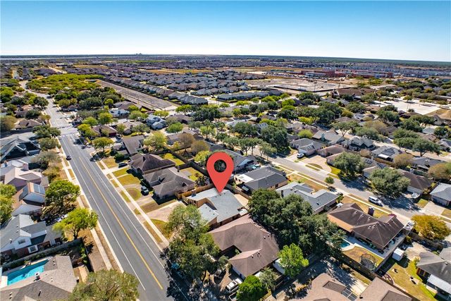 6305 Brockhampton, Corpus Christi, TX 78414