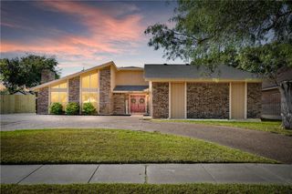 6305 Brockhampton, Corpus Christi, TX 78414