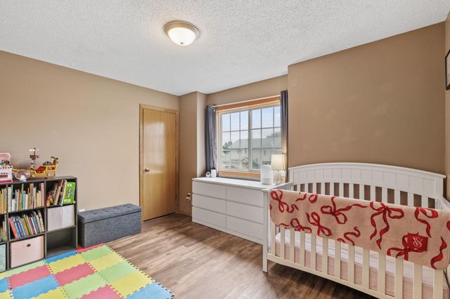 2043 Brittany Court, Shakopee, MN 55379