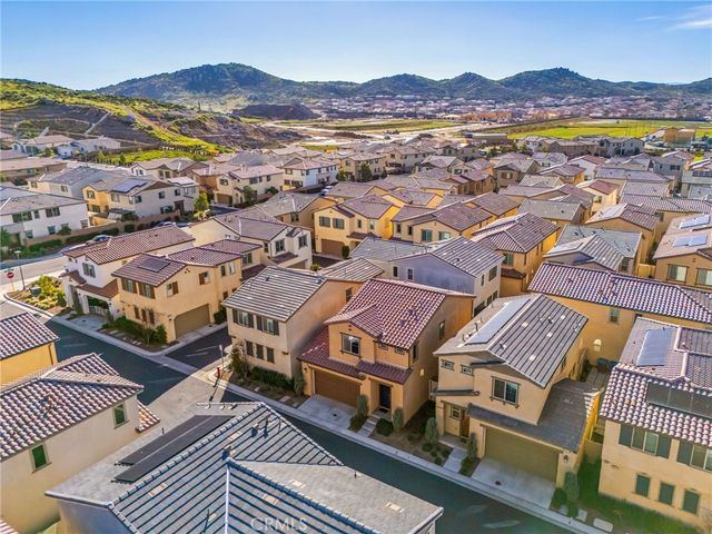 29375 Tourmaline, Winchester, CA 92596