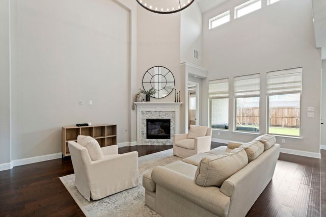 8236 Bristlegrass Way, Dallas, TX 75252