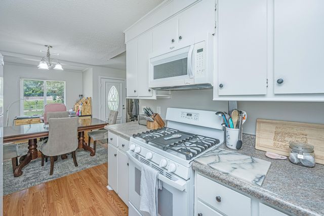 126 Wanda Drive, Summerville, SC 29485