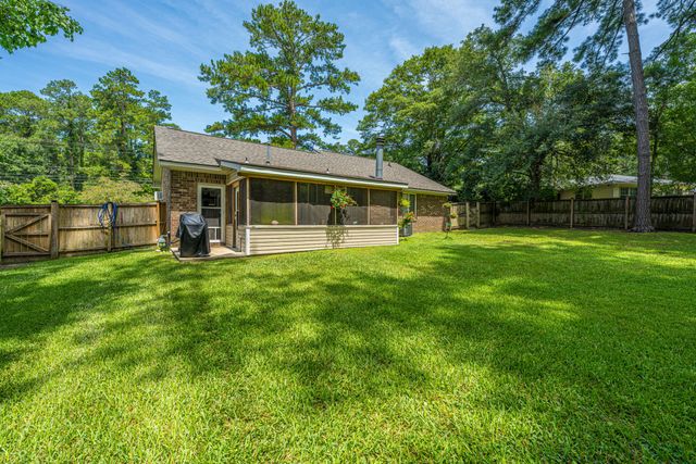 126 Wanda Drive, Summerville, SC 29485