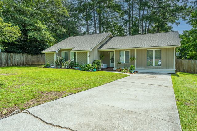 126 Wanda Drive, Summerville, SC 29485