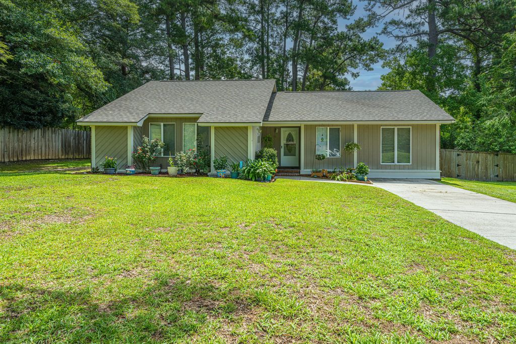 126 Wanda Drive, Summerville, SC 29485