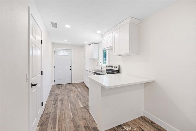 6290 California Avenue C, Long Beach, CA 90805