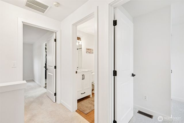 111 Chinook Avenue, Enumclaw, WA 98022