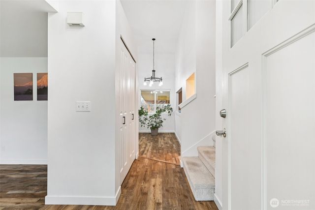 111 Chinook Avenue, Enumclaw, WA 98022