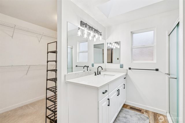 111 Chinook Avenue, Enumclaw, WA 98022