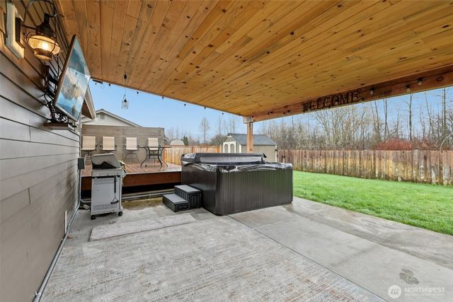 111 Chinook Avenue, Enumclaw, WA 98022