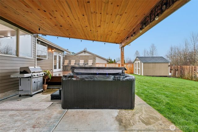 111 Chinook Avenue, Enumclaw, WA 98022