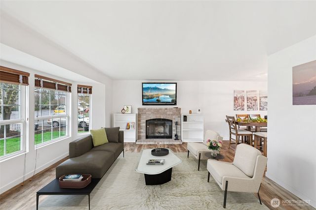 111 Chinook Avenue, Enumclaw, WA 98022