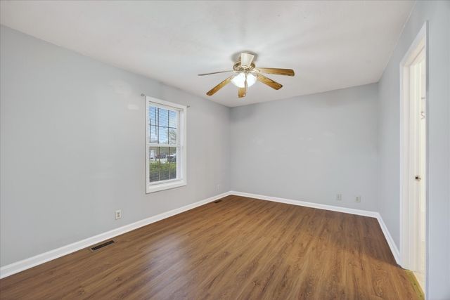 3266 Tabby Dr, Clarksville, TN 37042